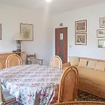2 Bedroom Beautiful In 마리나디캄포