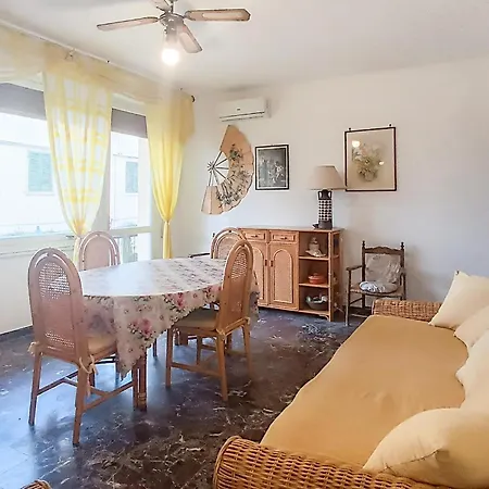2 Bedroom Beautiful In Lejlighed *