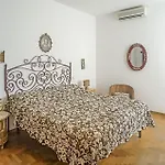 Apartament 2 Bedroom Beautiful In *