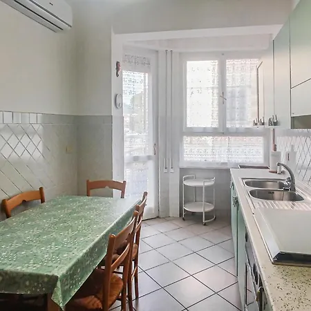 2 Bedroom Beautiful In *