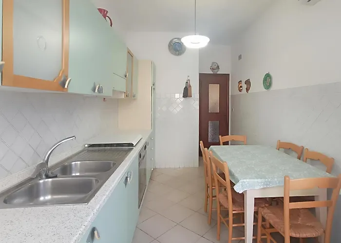 Lovely In דירה מרינה די קמפו