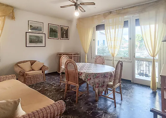 Lovely In מרינה די קמפו