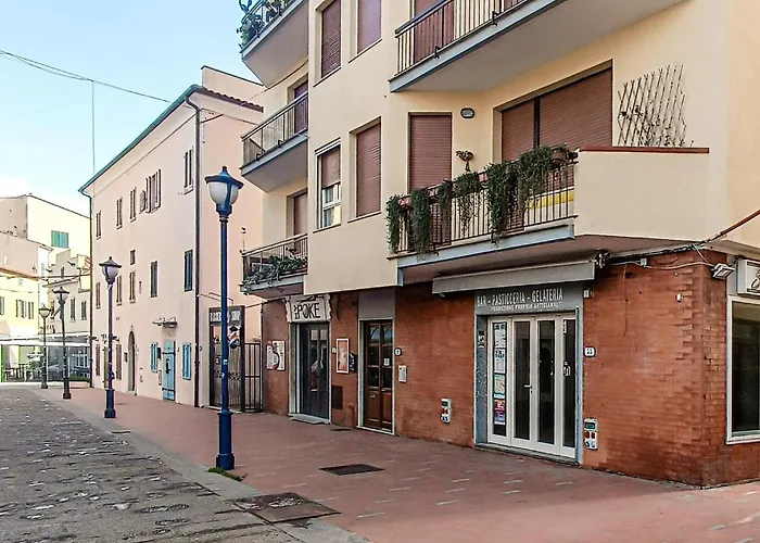 דירה Lovely In *