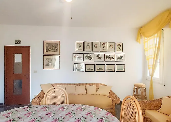 דירה Lovely In *