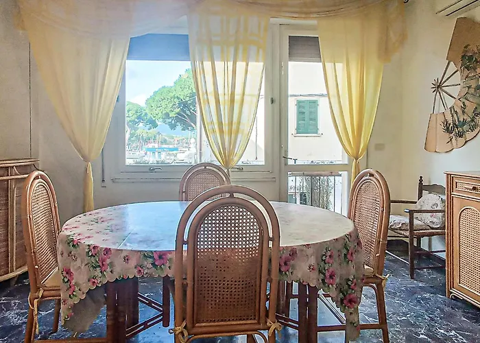 Lovely In * מרינה די קמפו