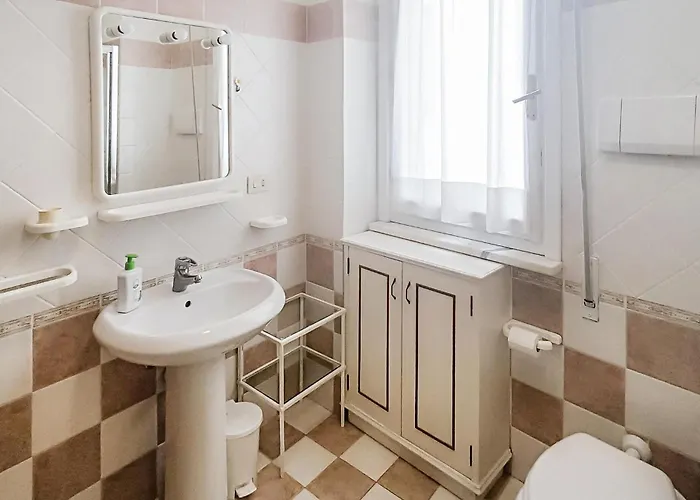 Lovely In * מרינה די קמפו